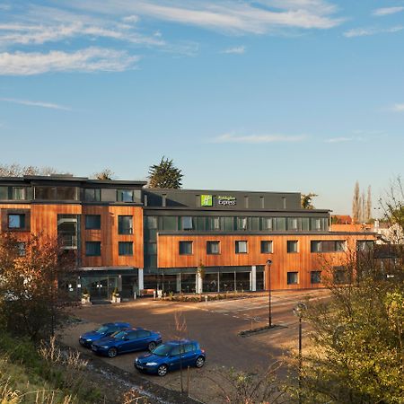 Holiday Inn Express Cambridge Duxford M11 Jct 10 By Ihg Exterior foto