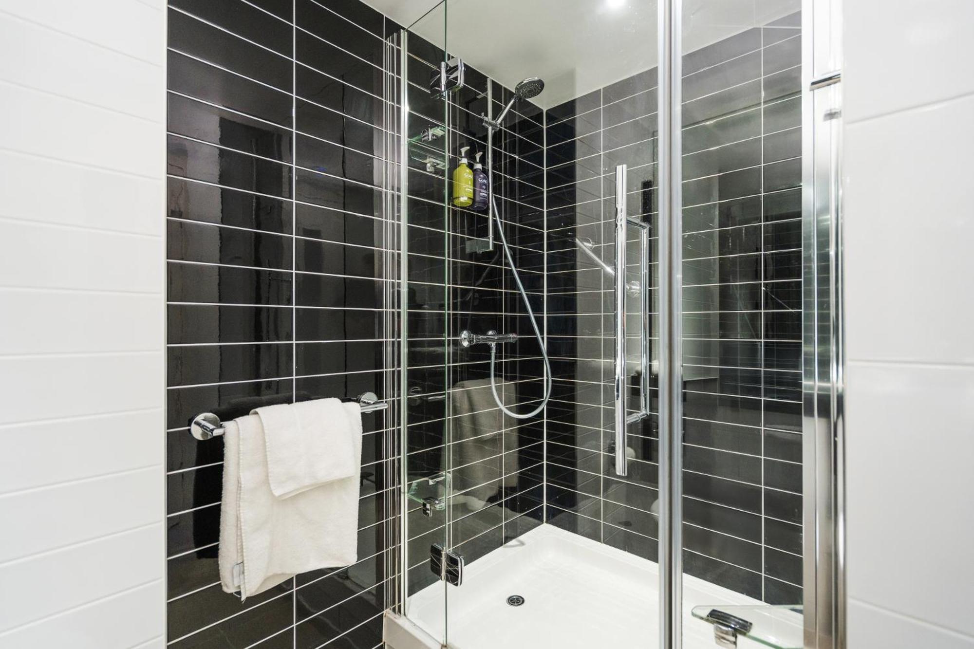Holiday Inn Express Cambridge Duxford M11 Jct 10 By Ihg Exterior foto