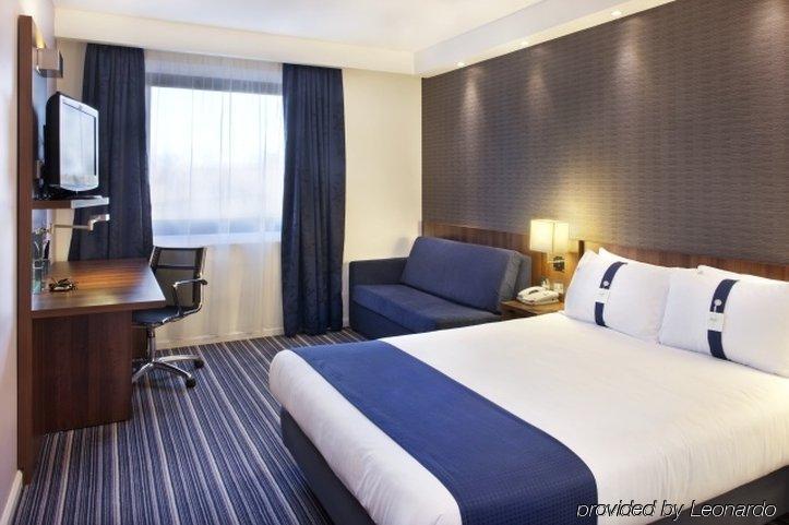 Holiday Inn Express Cambridge Duxford M11 Jct 10 By Ihg Quarto foto